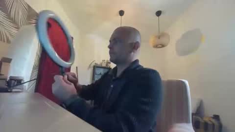 Snapshot of assassinforu chatting on 5, 11, 2025 assassinforu online show from 5, 11, 2025