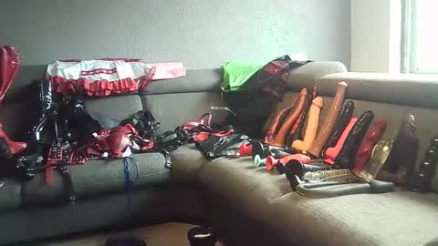 sissyslut online show from 13, 1, 2025