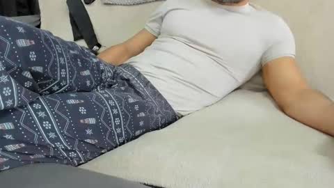 Snapshot of asshunnter chatting on 30, 4, 2026 MARCO online show from 30, 4, 2026