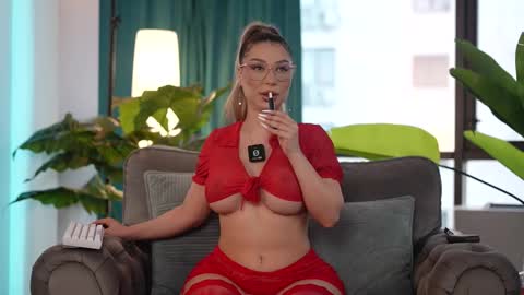 Snapshot of assmerising chatting on 1, 3, 2026 Starting 930 PM EU TIME online show from 1, 3, 2026