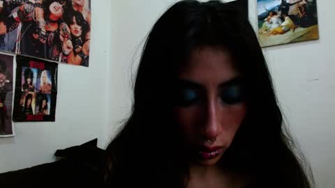 Snapshot of asterothxznikki chatting on 18, 12, 2024 Asterothxznikki online show from 18, 12, 2024