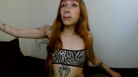 Snapshot of asterothxznikki chatting on 18, 11, 2025 Asterothxznikki online show from 18, 11, 2025