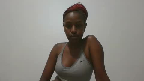 Snapshot of astra_love254 chatting on 5, 11, 2025 astra_love254 online show from 5, 11, 2025