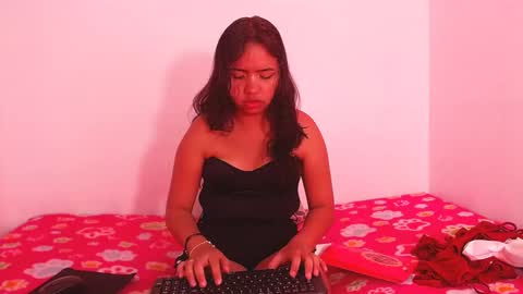 Snapshot of astridvagina18 chatting on 5, 1, 2025 ASTRID online show from 5, 1, 2025
