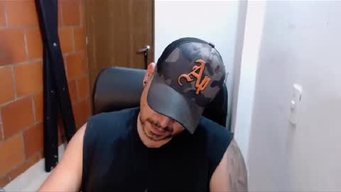 Snapshot of astton_nick chatting on 5, 2, 2025 Nick Astton online show from 5, 2, 2025