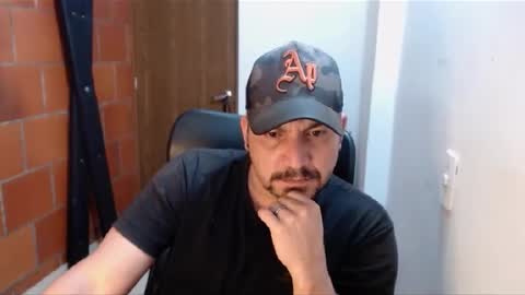 Snapshot of astton_nick chatting on 18, 2, 2025 Nick Astton online show from 18, 2, 2025