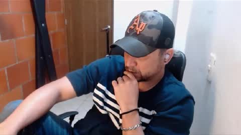Snapshot of astton_nick chatting on 24, 2, 2025 Nick Astton online show from 24, 2, 2025