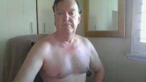 Snapshot of astute008 chatting on 9, 1, 2026 astute008 online show from 9, 1, 2026