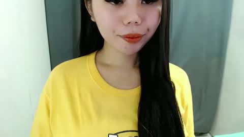 Snapshot of asuna_charming chatting on 19, 4, 2026 asuna_charming online show from 19, 4, 2026
