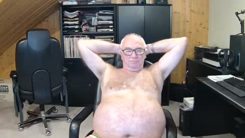 asusandy online show from 30, 12, 2024