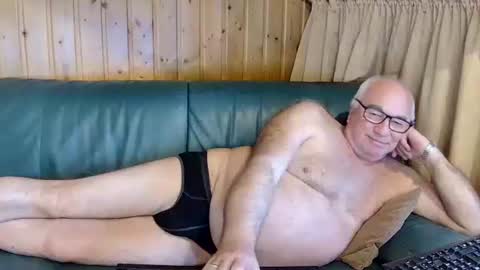 asusandy online show from 11, 3, 2025