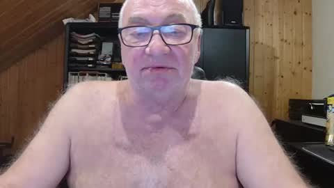 Snapshot of asusandy chatting on 22, 2, 2026 asusandy online show from 22, 2, 2026