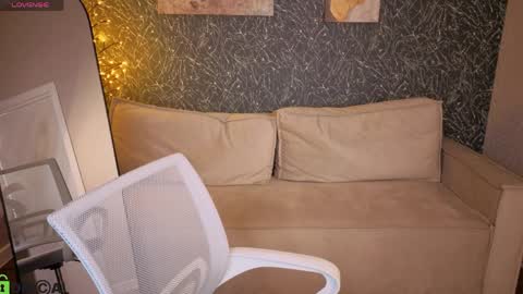 Asya online show from 7, 4, 2026