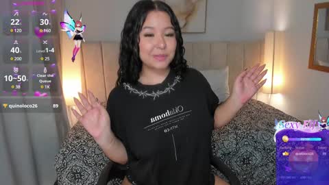 Snapshot of atena_cuteee chatting on 19, 12, 2024 sofia online show from 19, 12, 2024