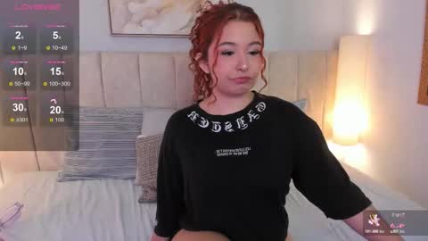 Snapshot of atena_cuteee chatting on 2, 10, 2025 sofia online show from 2, 10, 2025