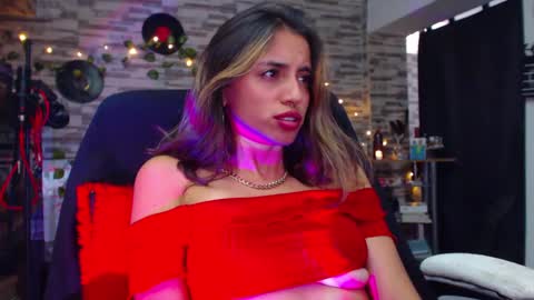 Snapshot of ateneasairce chatting on 13, 1, 2025 Atenea online show from 13, 1, 2025