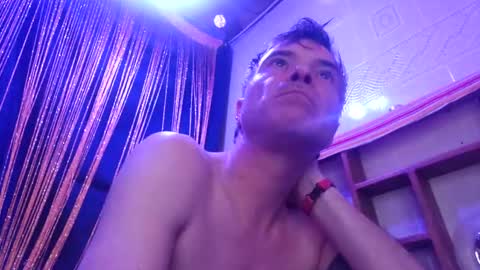 Snapshot of athandrew chatting on 12, 12, 2024 jonnyandrew online show from 12, 12, 2024