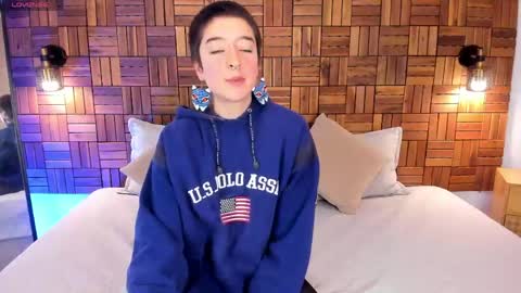 Snapshot of atheena__ chatting on 22, 4, 2026 Athenea online show from 22, 4, 2026