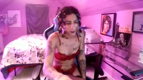   xoxo G0DD3SS xoxox    online show from 3, 2, 2026