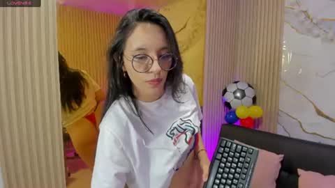 Snapshot of athenaa_tay chatting on 10, 7, 2026 Atenea online show from 10, 7, 2026