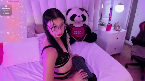 Snapshot of athenea_fox_ chatting on 22, 4, 2026 athenea fox online show from 22, 4, 2026