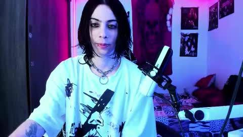 athenauwu online show from 5, 10, 2025