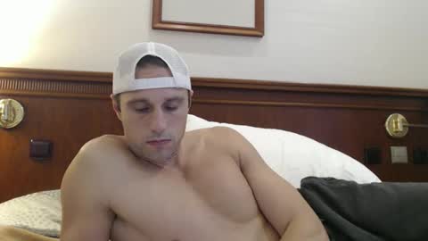 tommycb55555 online show from 25, 9, 2025