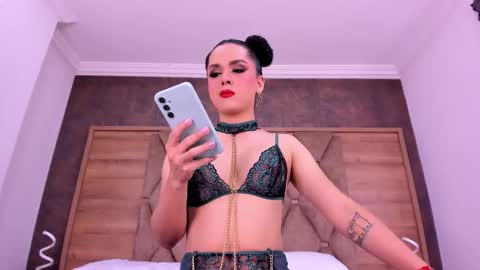 Audrey Hayworth online show from 10, 1, 2026