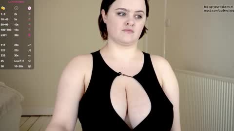 Audrey Jacq online show from 11, 2, 2026