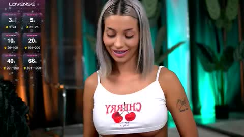 Isabella online show from 16, 9, 2025