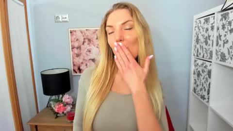 AulloraSensual online show from 16, 2, 2025