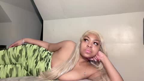 Snapshot of aunyxxx chatting on 10, 2, 2025 aunyxxx online show from 10, 2, 2025