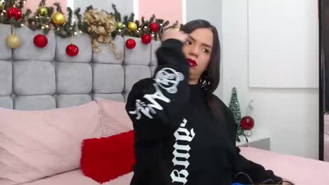 Aura Arnau online show from 22, 12, 2025