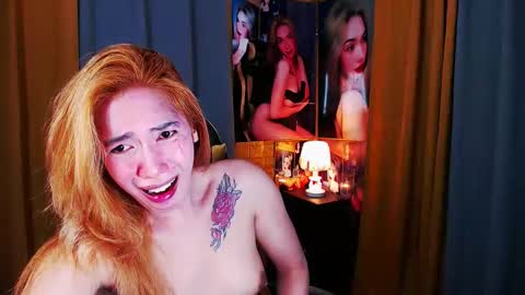 Snapshot of aurakharisma_xx chatting on 28, 4, 2026 Miss awra online show from 28, 4, 2026