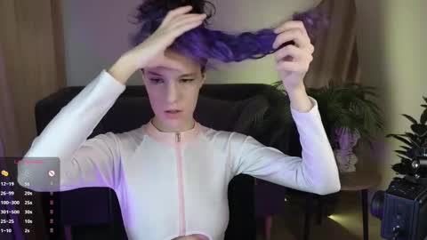 Lana online show from 12, 4, 2026