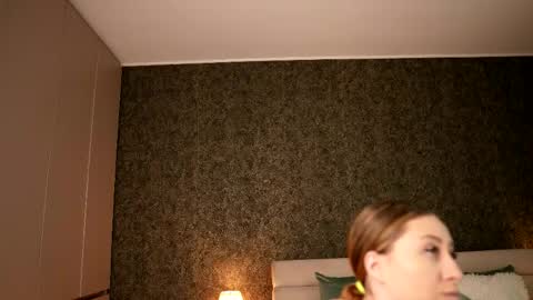 Snapshot of auram00n chatting on 19, 5, 2026 Aura online show from 19, 5, 2026