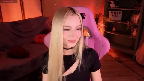 Snapshot of aurasanrise chatting on 3, 6, 2026 Aura online show from 3, 6, 2026