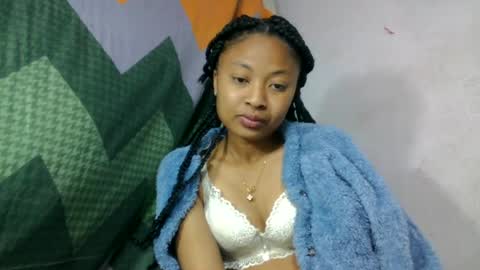 Snapshot of aurelie08 chatting on 29, 6, 2026 aurelie08 online show from 29, 6, 2026