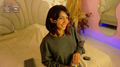 Snapshot of aurora_bloom_cr chatting on 1, 3, 2026 AURORA online show from 1, 3, 2026