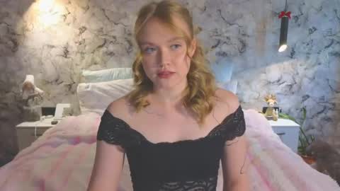 Snapshot of aurora_golden chatting on 6, 6, 2026 Kate online show from 6, 6, 2026