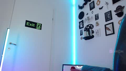 Miss A  Fansly - Auroradomina1 online show from 22, 12, 2024