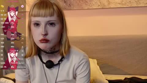 Snapshot of aurora_radiance chatting on 16, 5, 2026 Serena online show from 16, 5, 2026