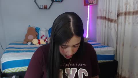 Snapshot of aurora_shy_ chatting on 18, 12, 2024 Aurora  online show from 18, 12, 2024