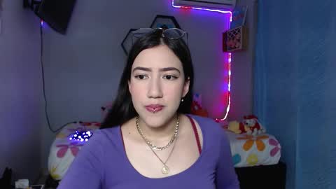 Snapshot of aurora_shy_ chatting on 12, 9, 2025 Aurora  online show from 12, 9, 2025