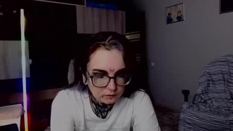 Snapshot of aurora_spell chatting on 27, 9, 2025 Milana online show from 27, 9, 2025