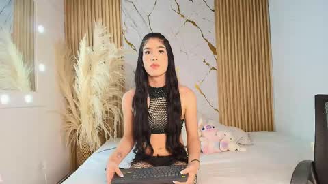 Snapshot of auroraa_ricci chatting on 5, 3, 2026 Aurora Ricci online show from 5, 3, 2026