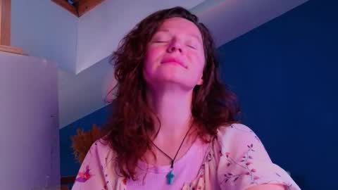 auroraborealis__ online show from 21, 12, 2025