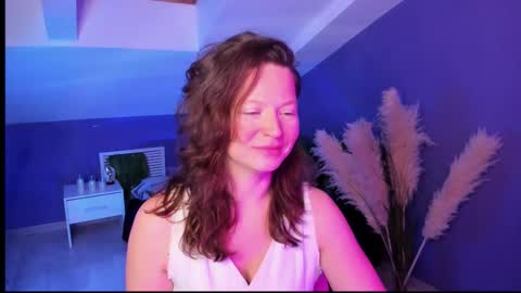 auroraborealis__ online show from 22, 12, 2025