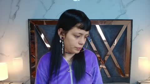 Snapshot of auroradiaz_ chatting on 7, 5, 2026 Aurora Diaz online show from 7, 5, 2026
