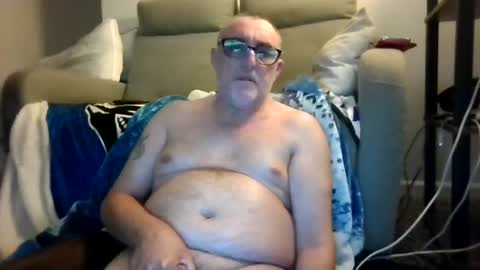 Snapshot of aussie_ozzie chatting on 6, 7, 2026 aussie_ozzie online show from 6, 7, 2026